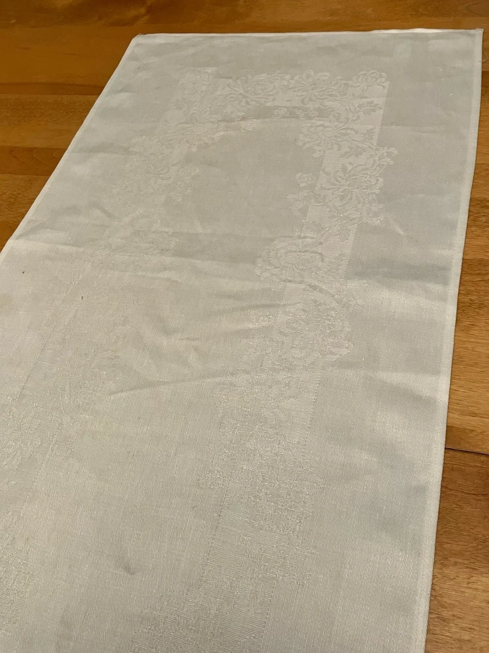 Vintage 100% Irish Linen Double Damask Table Runner White Floral, 45” x 12.25”